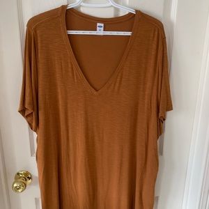 Old navy, rust orange v neck